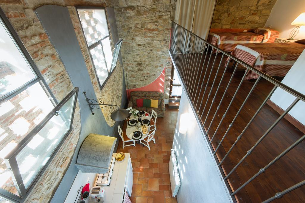 One-Bedroom Apartment,190183702:JPEG